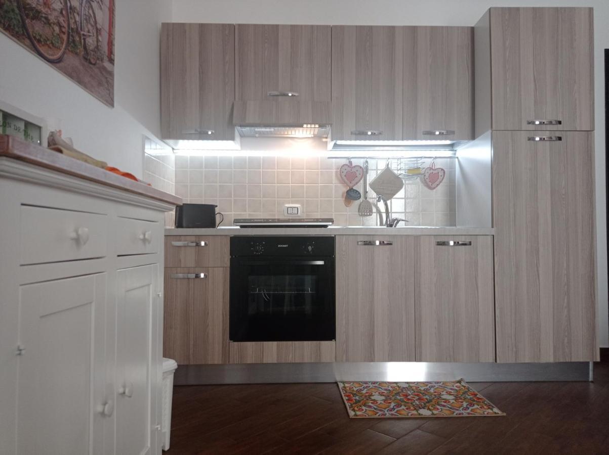 Al Molo 6 Apartment Palermo Luaran gambar